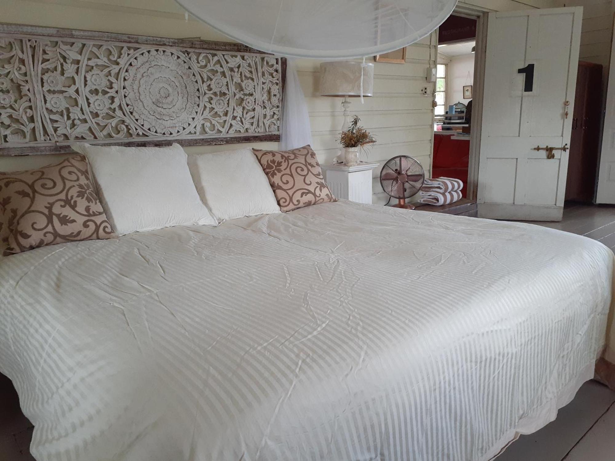 The Old Bakehouse , Mt Molloy Bed & Breakfast Mount Molloy Eksteriør bilde